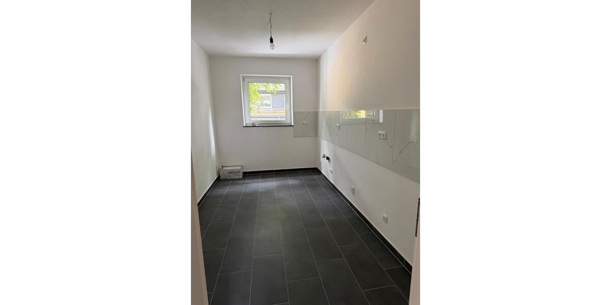 Etagenwohnung Duisburg Mittelmeiderich - 2 Zimmer, 48 m&sup2;, 585&euro; | Angebot:27550784