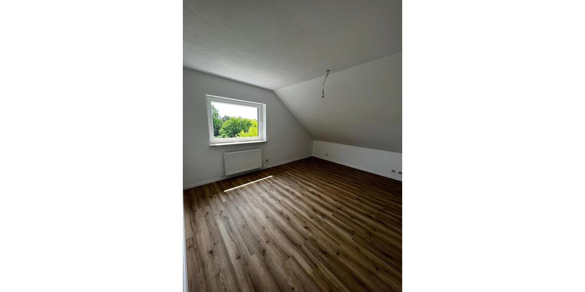 Etagenwohnung Leichlingen (Rheinland) - 3 Zimmer, 70 m&sup2;, 950&euro; | Angebot:25994043