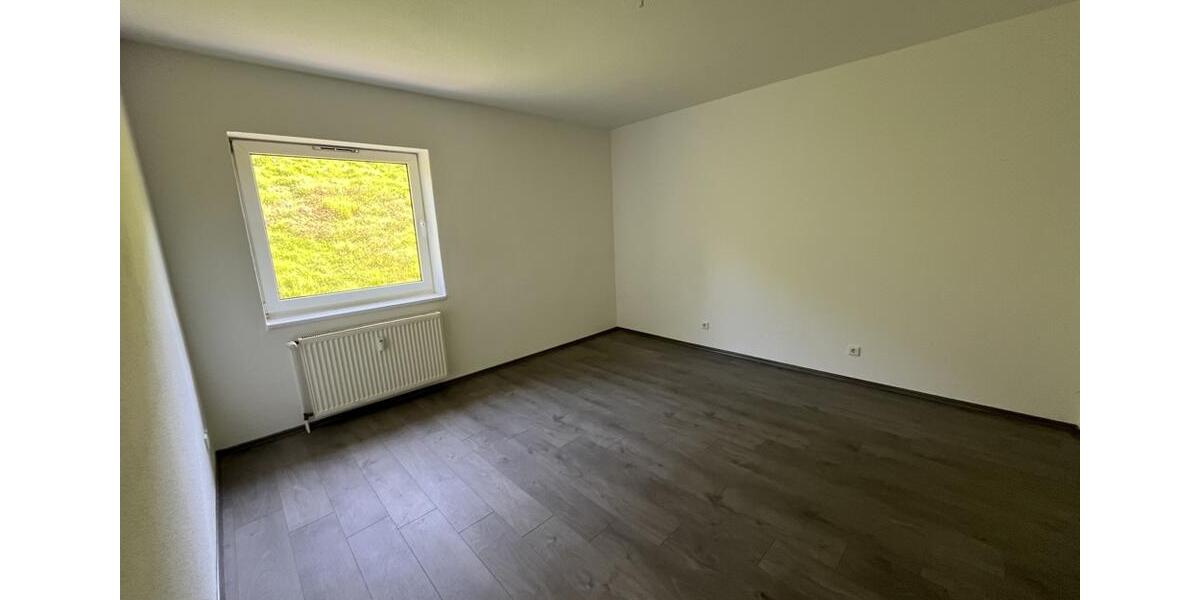 Erdgeschoßwohnung Remscheid Lüttringhausen - 3 Zimmer, 62 m&sup2;, 495&euro; | Angebot:26462520