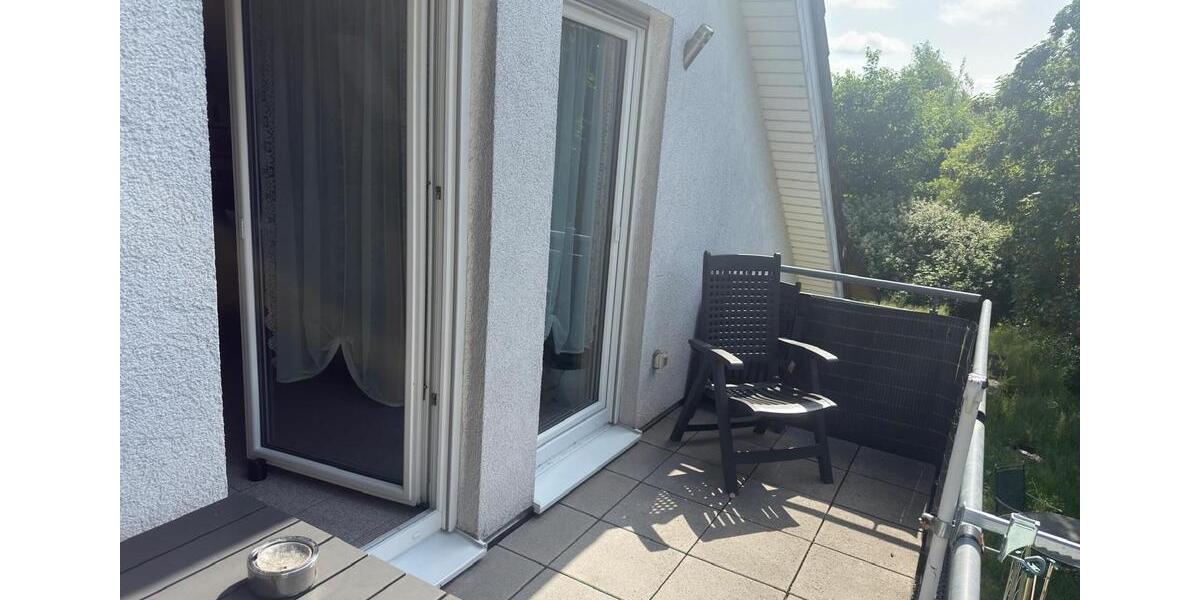 Dachgeschoßwohnung Duisburg Duisburg-Mitte - 2.5 Zimmer, 65 m&sup2;, 189.000&euro; | Angebot:27197338