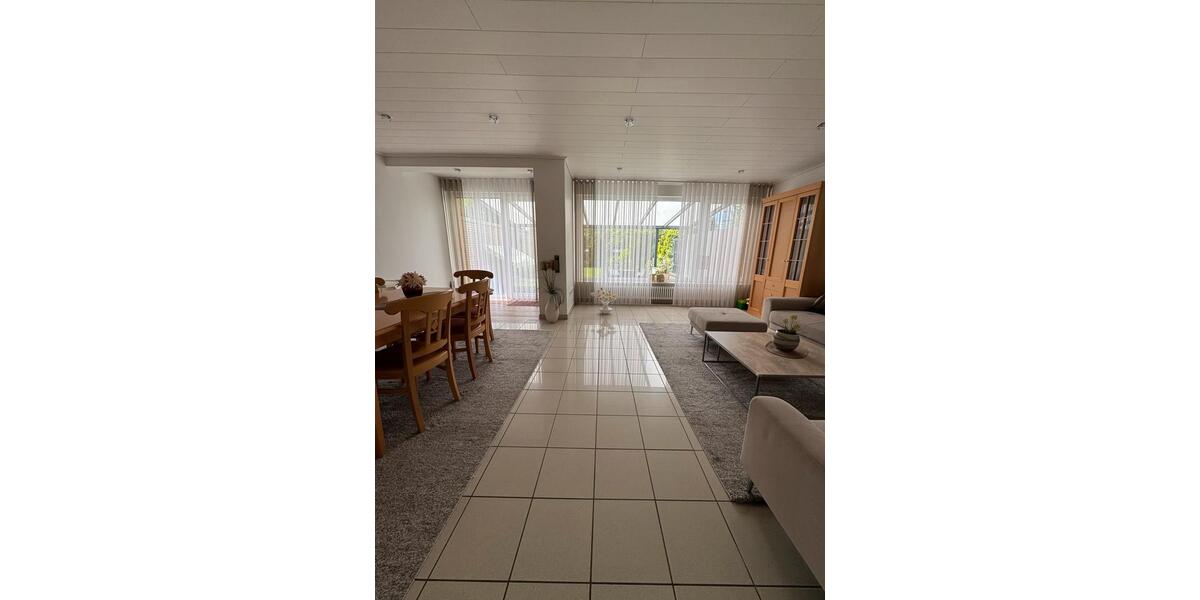 Reihenhaus Krefeld Fischeln - 5 Zimmer, 160 m&sup2;, 649.000&euro; | Angebot:26598301