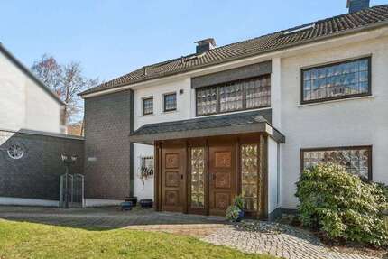 Haus Wuppertal Gemarkung Ronsdorf - 13 Zimmer, 336 m&sup2;, 565.000&euro; | Angebot:25560881