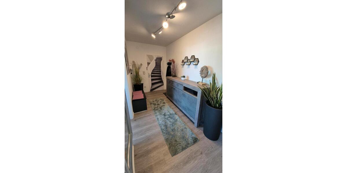 Hochparterre Krefeld Dießem - 2 Zimmer, 59 m&sup2;, 167.000&euro; | Angebot:26552344