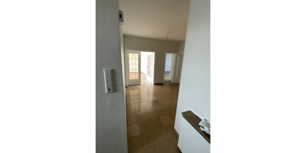 Beste Lage in Oberkassel mit Traumblick auf den Rhein - Maisonettenwohnung Düsseldorf Oberkassel | Angebot:26964483