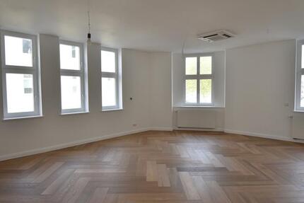 Wohnung Düsseldorf Niederkassel - 2 Zimmer, 70 m&sup2;, 1.750&euro; | Angebot:25884292