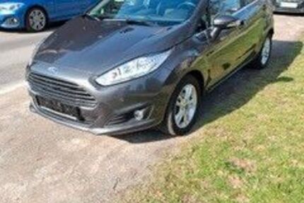 Ford Fiesta 100.107 km 9.950 &euro; Krefeld 47799