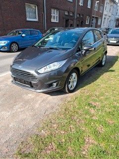 Ford Fiesta 100.107 km 9.950 &euro; Krefeld 47799
