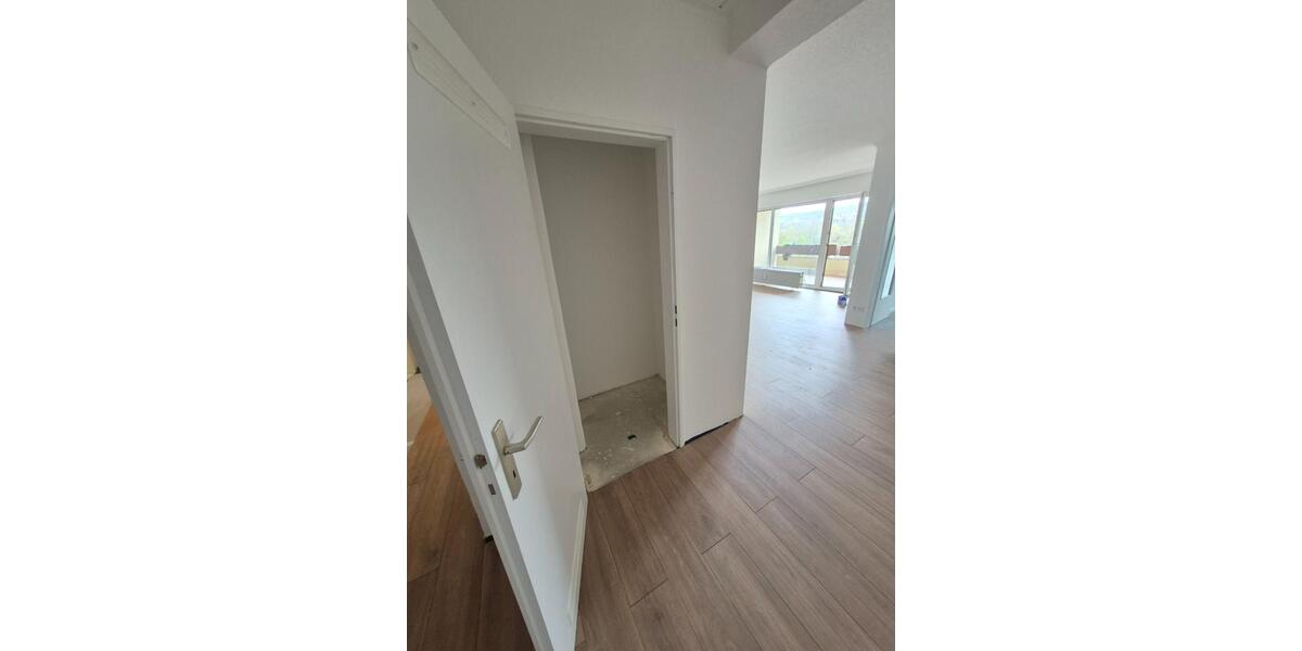 Etagenwohnung Wuppertal Lichtenplatz - 3 Zimmer, 87 m&sup2;, 725&euro; | Angebot:25947610