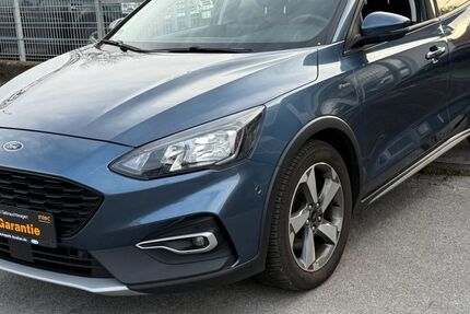 Ford Focus 104.000 km 12.700 &euro; Hilden 40721