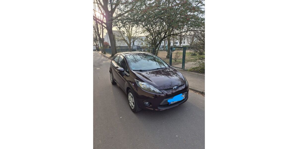 Ford Fiesta 98.000 km 4.500 &euro; Dormagen 41539