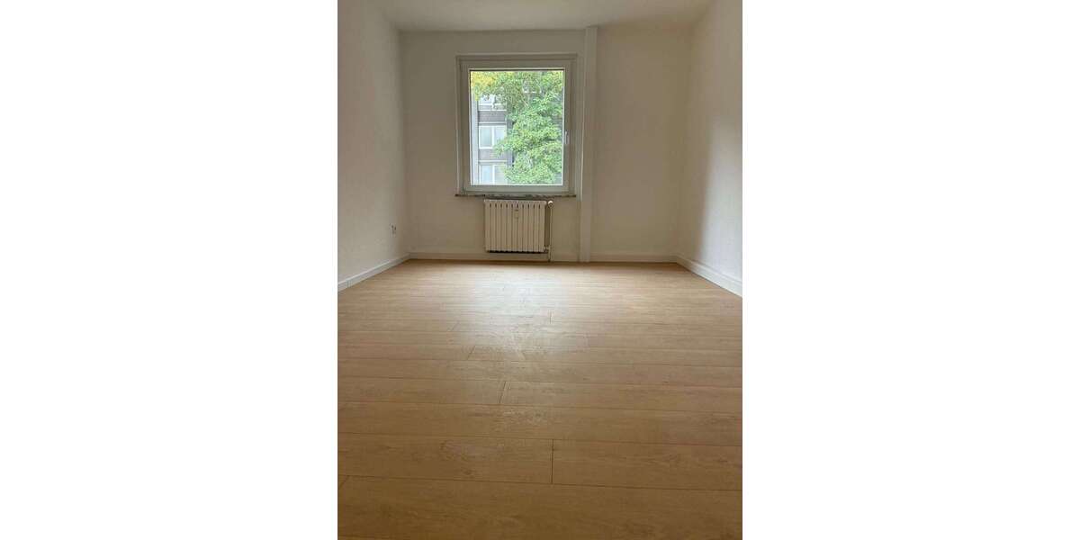 Etagenwohnung Duisburg Untermeiderich - 4 Zimmer, 65 m&sup2;, 600&euro; | Angebot:27121093