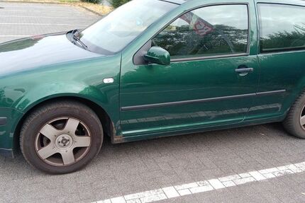 VW Golf 264.000 km 699 &euro; Grevenbroich 41515