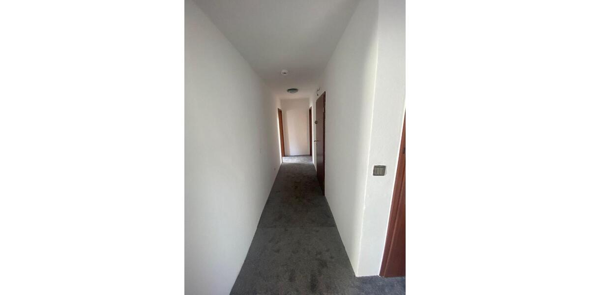 Dachgeschoßwohnung Duisburg Duisburg-Mitte - 2 Zimmer, 65 m&sup2;, 450&euro; | Angebot:25052498