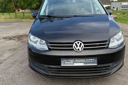 VW Sharan 178.000 km 8.950 &euro; Neukirchen-Vluyn (bei Duisburg) 47506