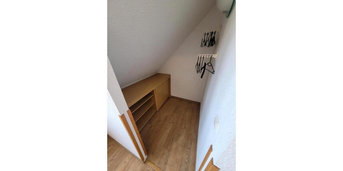Etagenwohnung Krefeld - 1 Zimmer, 20 m&sup2;, 360&euro; | Angebot:24975316