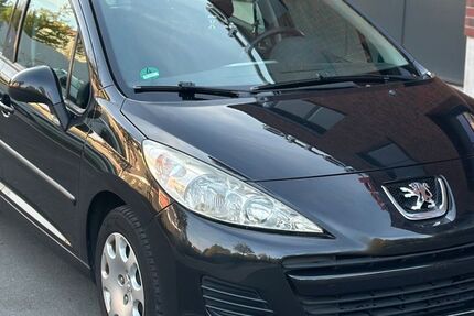 Peugeot 207 140.000 km 2.499 &euro; Essen 45326