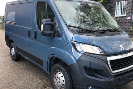 Peugeot Boxer 99.641 km 7.990 &euro; Gelsenkirchen 45886