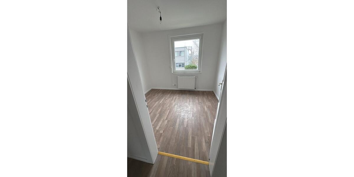 Erdgeschoßwohnung Wuppertal Barmen - 3 Zimmer, 60 m&sup2;, 450&euro; | Angebot:24996967