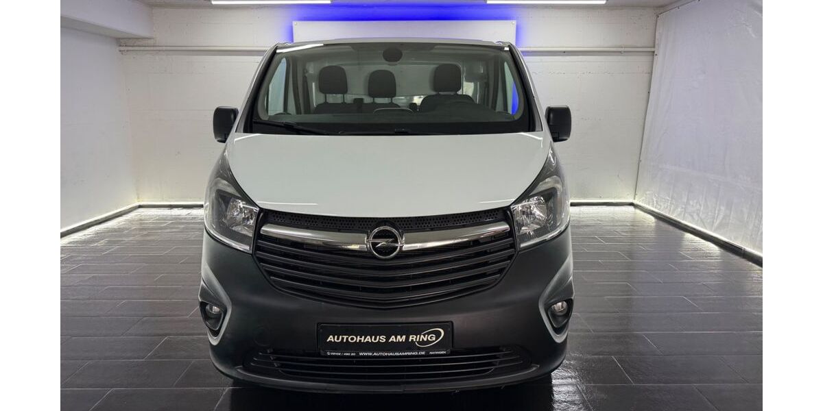 Opel Vivaro 174.153 km 7.799 &euro; Ratingen bei Düsseldorf 40878