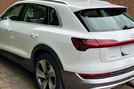 Audi e-tron 56.500 km 33.875 &euro; Gelsenkirchen 45897