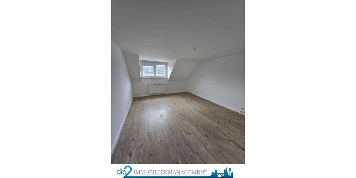 Etagenwohnung Solingen - 2 Zimmer, 61 m&sup2;, 490&euro; | Angebot:25452879