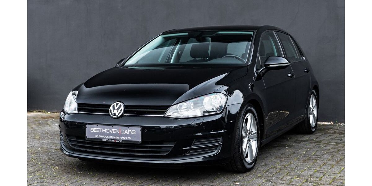 VW Golf 181.000 km 7.499 &euro; Solingen 42655