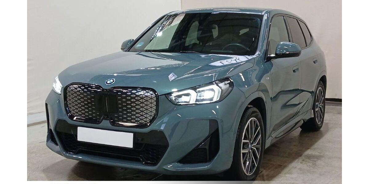 BMW iX1 27.400 km 44.400 &euro; Meerbusch 40668