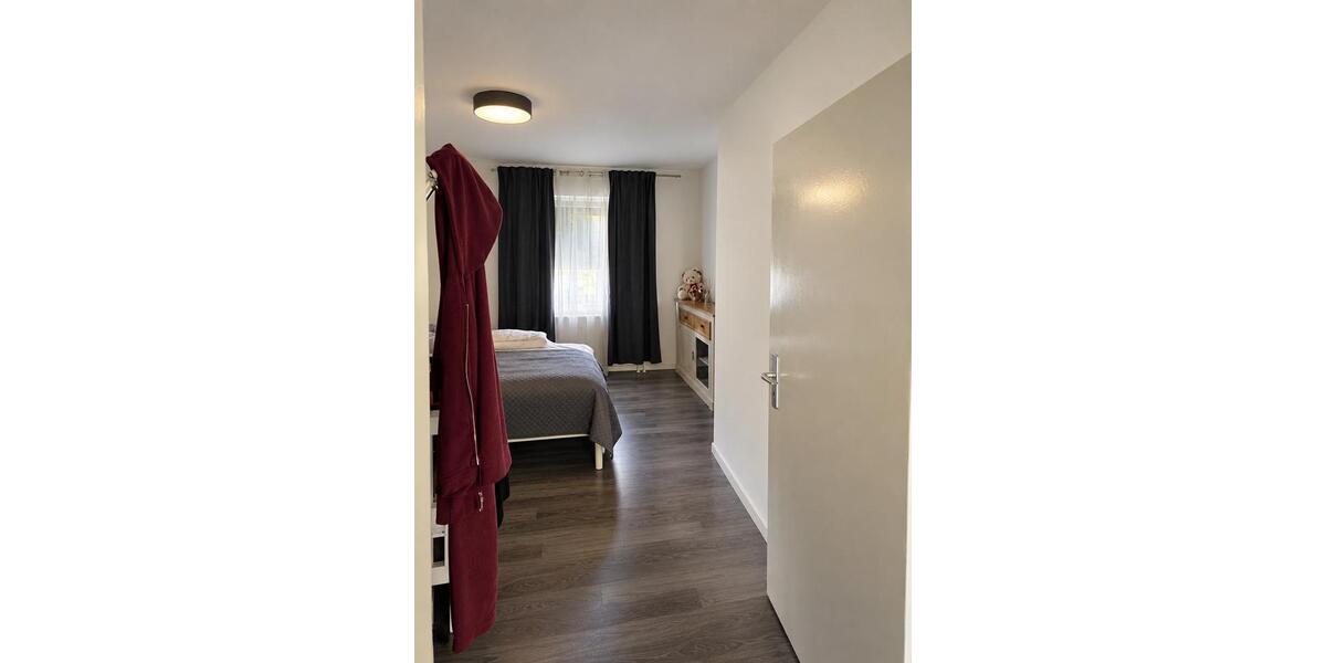 Erdgeschoßwohnung Essen Stadtbezirk VII - 2.5 Zimmer, 60 m&sup2;, 570&euro; | Angebot:27533637