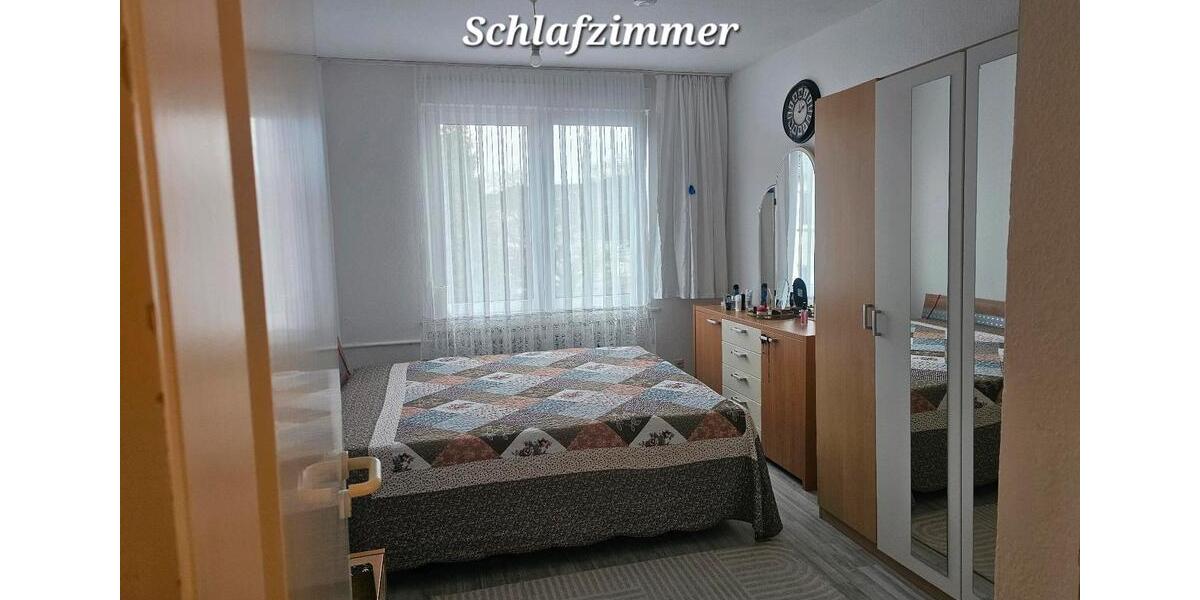 Etagenwohnung Solingen - 6 Zimmer, 130 m&sup2;, 1.600&euro; | Angebot:25640100