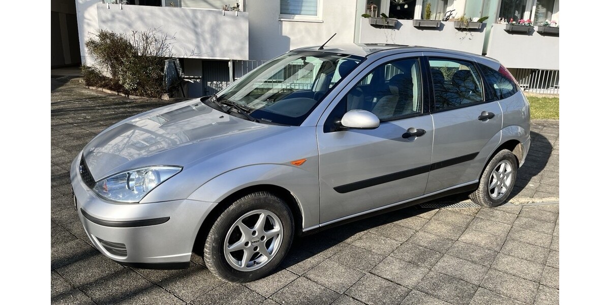 Ford Focus 142.000 km 2.650 &euro; Düsseldorf 40213