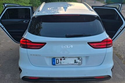 Kia ceed / Ceed 92.500 km 14.700 &euro; Düsseldorf 40593