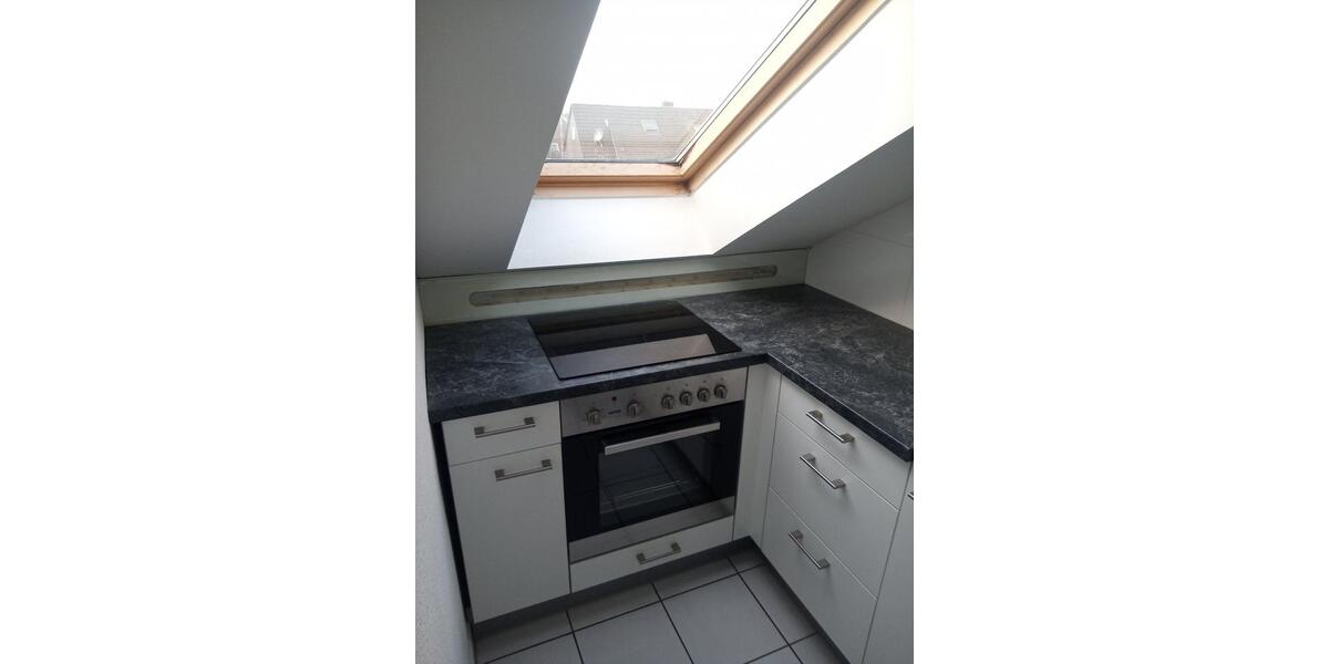 Dachgeschoßwohnung Mülheim an der Ruhr Dümpten - 2 Zimmer, 52 m&sup2;, 520&euro; | Angebot:25616664