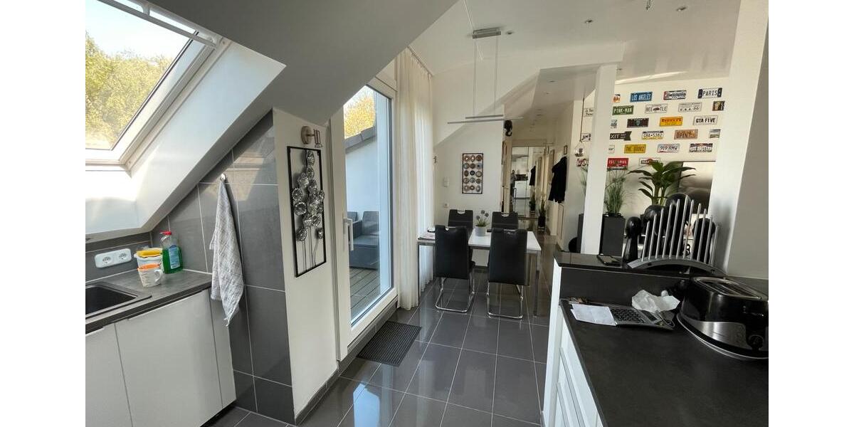 Dachgeschoßwohnung Essen Frillendorf - 3 Zimmer, 96 m&sup2;, 229.000&euro; | Angebot:27044145