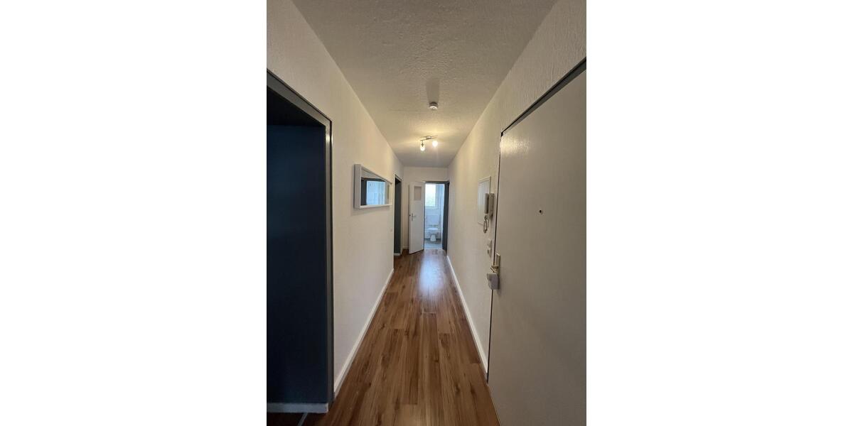 Dachgeschoßwohnung Hattingen - 2.5 Zimmer, 63 m&sup2;, 580&euro; | Angebot:25614451