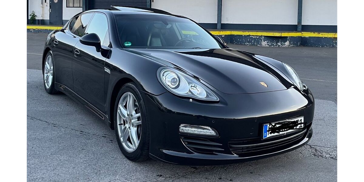 Porsche Panamera 230.000 km 19.800 &euro; Wuppertal 42117