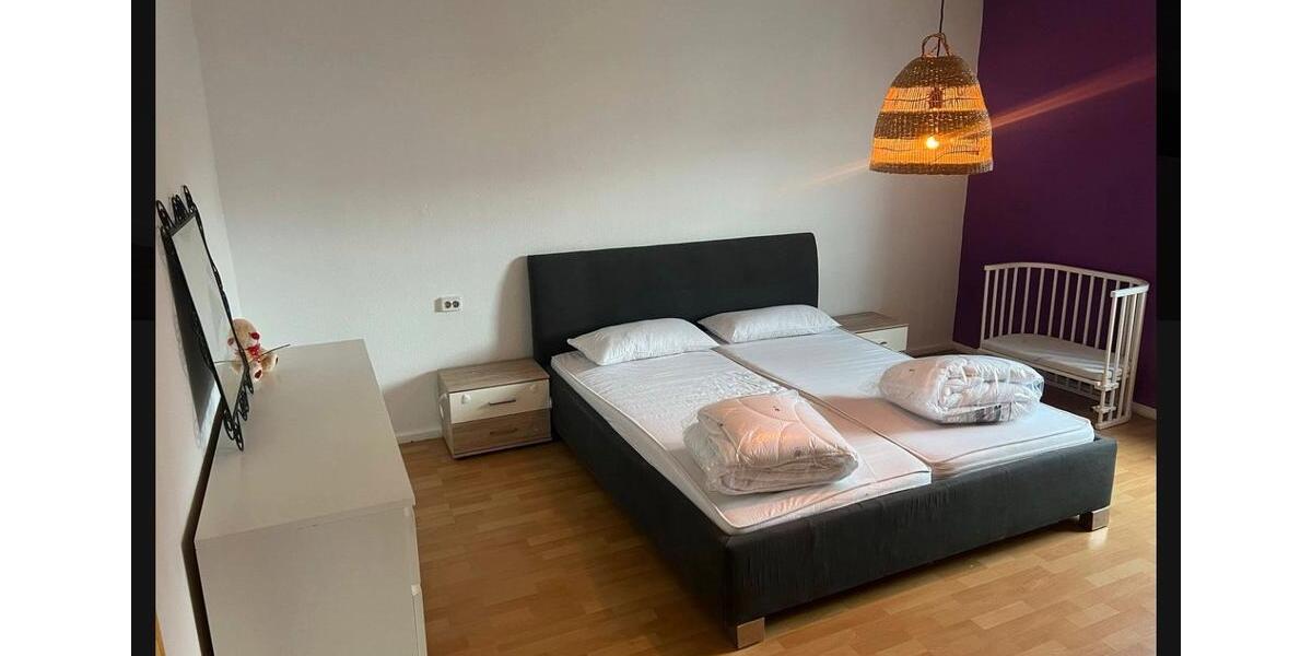 Etagenwohnung Düsseldorf Stadtbezirk 3 - 3 Zimmer, 50 m&sup2;, 1.200&euro; | Angebot:26233332