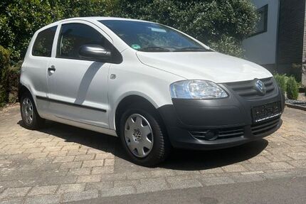 VW Fox 47.760 km 3.777 &euro; LEICHLINGEN 42799