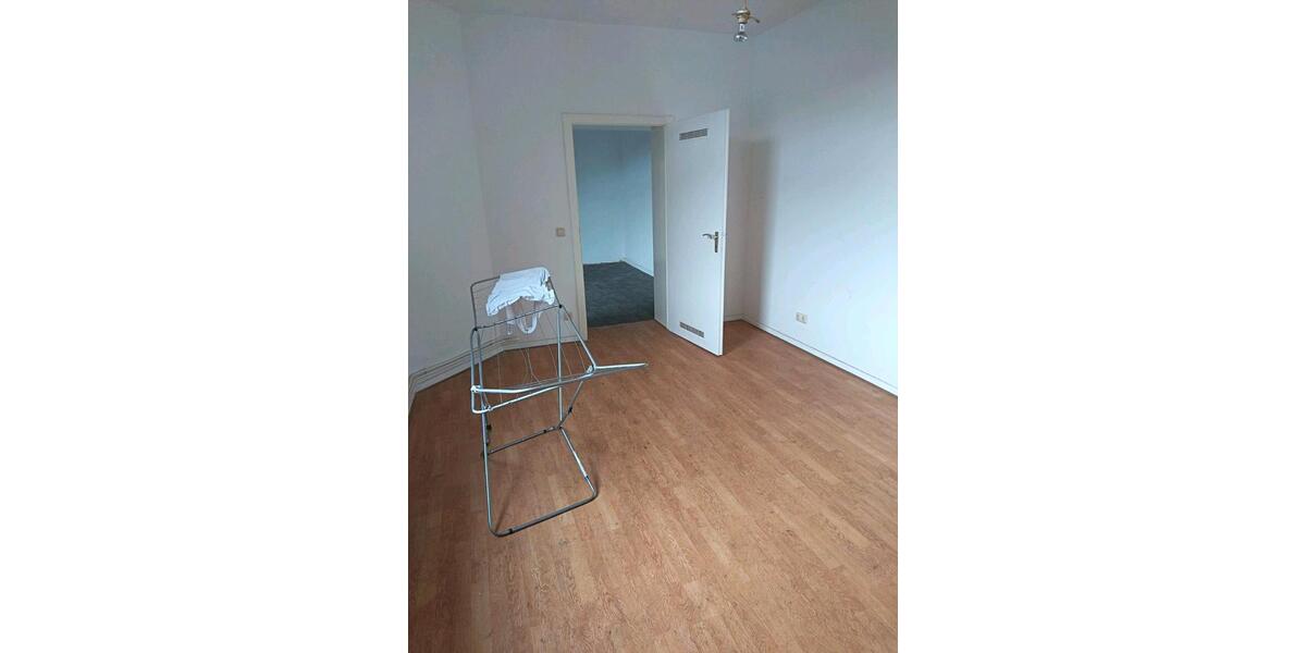 Etagenwohnung Duisburg Duisburg-Mitte - 2 Zimmer, 60 m&sup2;, 780&euro; | Angebot:27547817