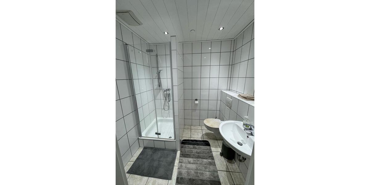 Etagenwohnung Duisburg Großenbaum - 3 Zimmer, 70 m&sup2;, 25&euro; | Angebot:20438710