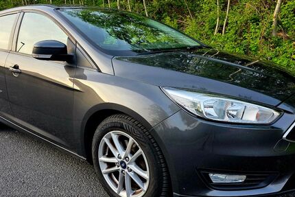 Ford Focus 136.000 km 4.999 &euro; Duisburg 47167