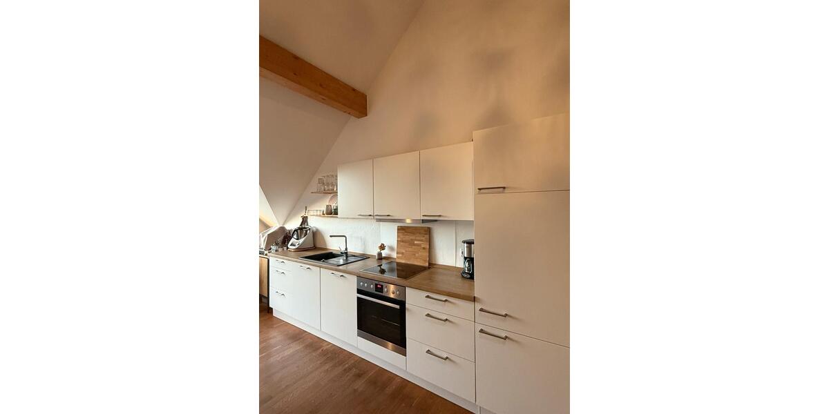 Dachgeschoßwohnung Neuss Furth-Mitte - 3 Zimmer, 70 m&sup2;, 1.050&euro; | Angebot:26013833