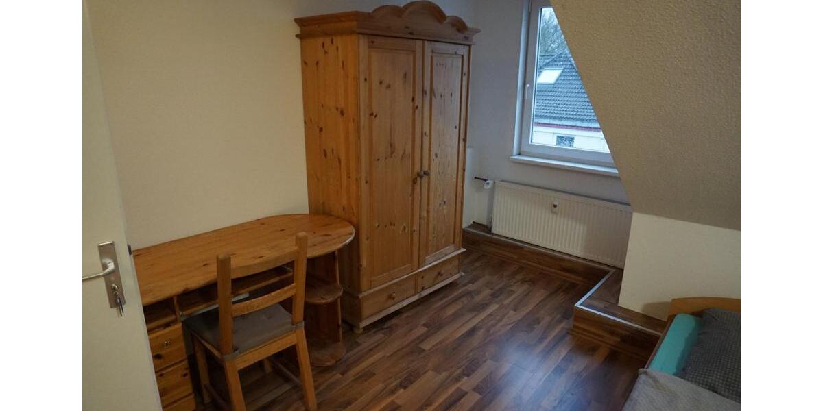 Dachgeschoßwohnung Essen Stadtbezirk III - 3 Zimmer, 70 m&sup2;, 150.000&euro; | Angebot:27189130