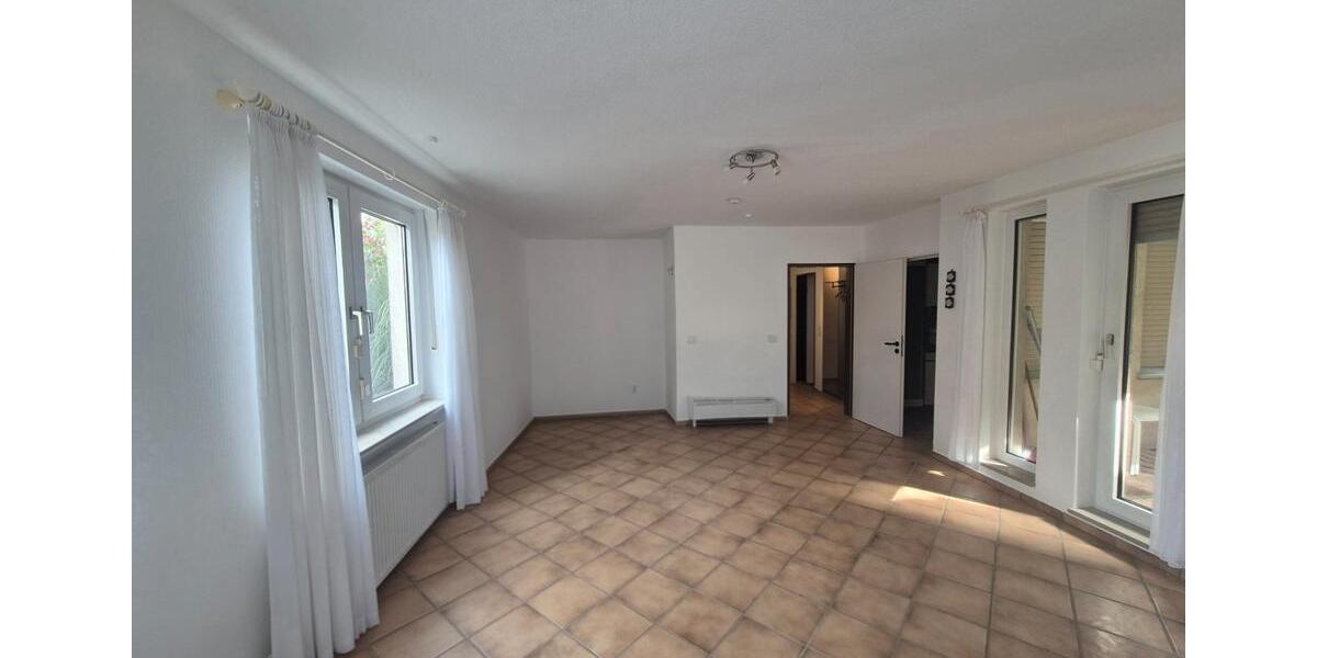 Etagenwohnung Essen Stadtbezirk III - 1.5 Zimmer, 45 m&sup2;, 500&euro; | Angebot:25993004