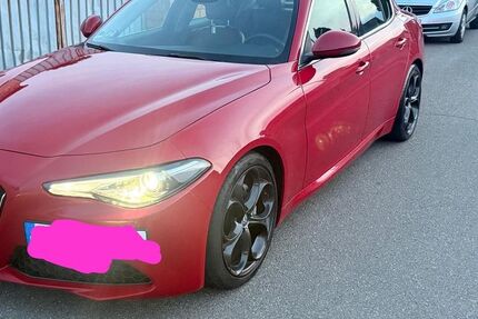 Alfa Romeo Giulia 210.000 km 13.999 &euro; Remscheid 42855
