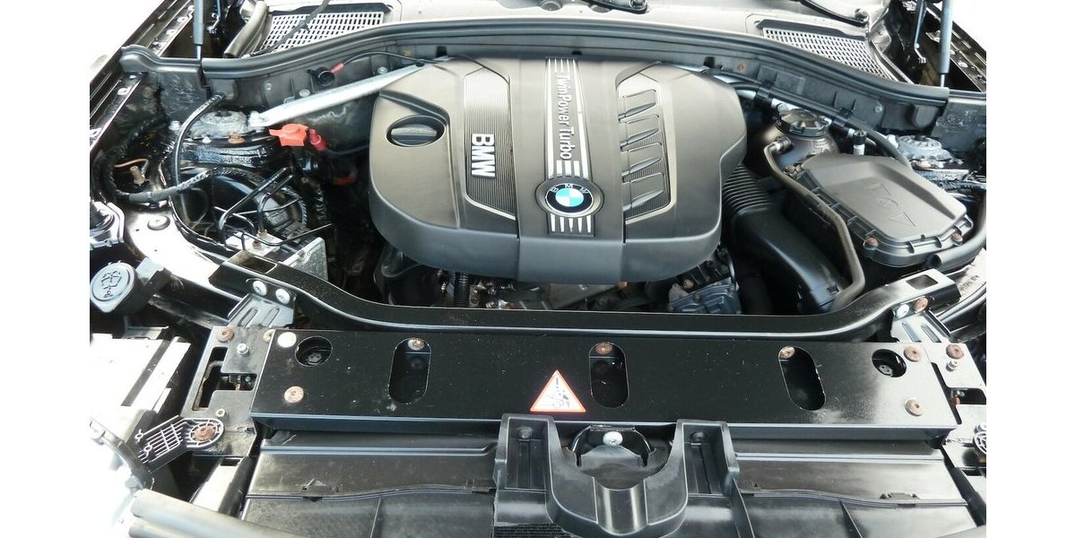 BMW X3 2.0 D x drive Autom. Pano Leder Lachschäden 313.000 km 8.700 &euro; Ratingen 40885