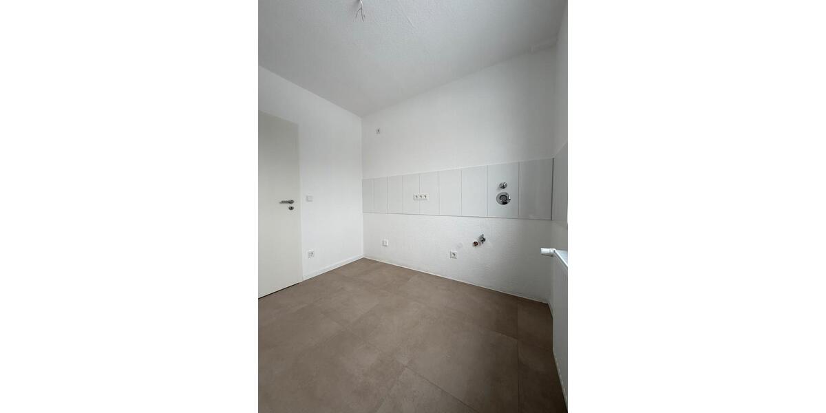 Etagenwohnung Duisburg Mittelmeiderich - 1 Zimmer, 50 m&sup2;, 650&euro; | Angebot:25986185