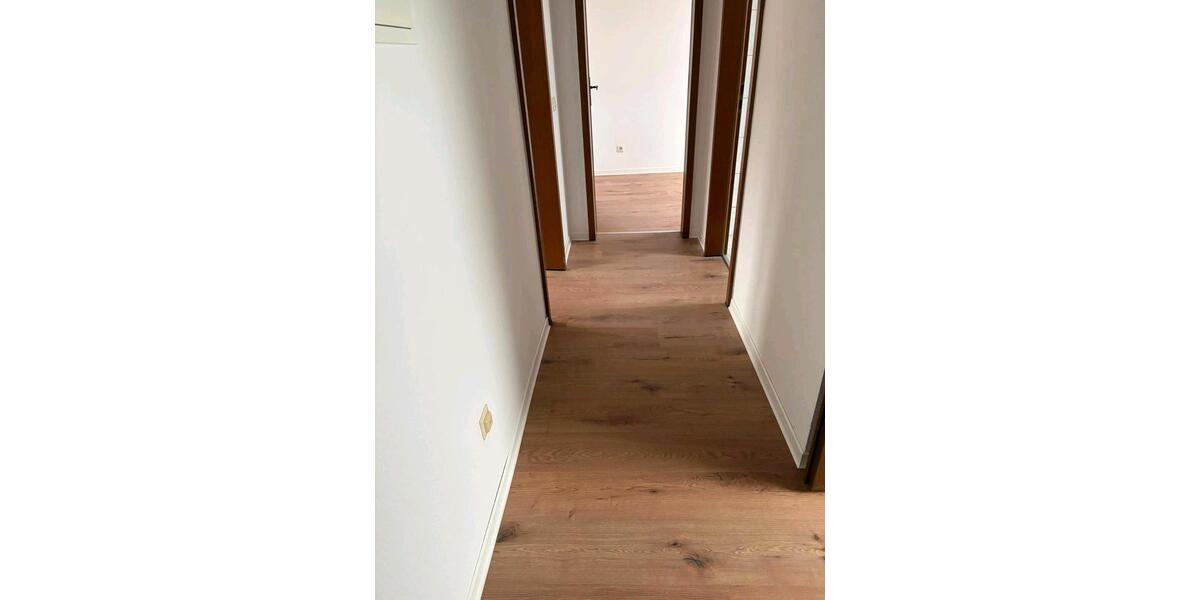 Dachgeschoßwohnung Krefeld - 1 Zimmer, 50 m&sup2;, 85.000&euro; | Angebot:27189124