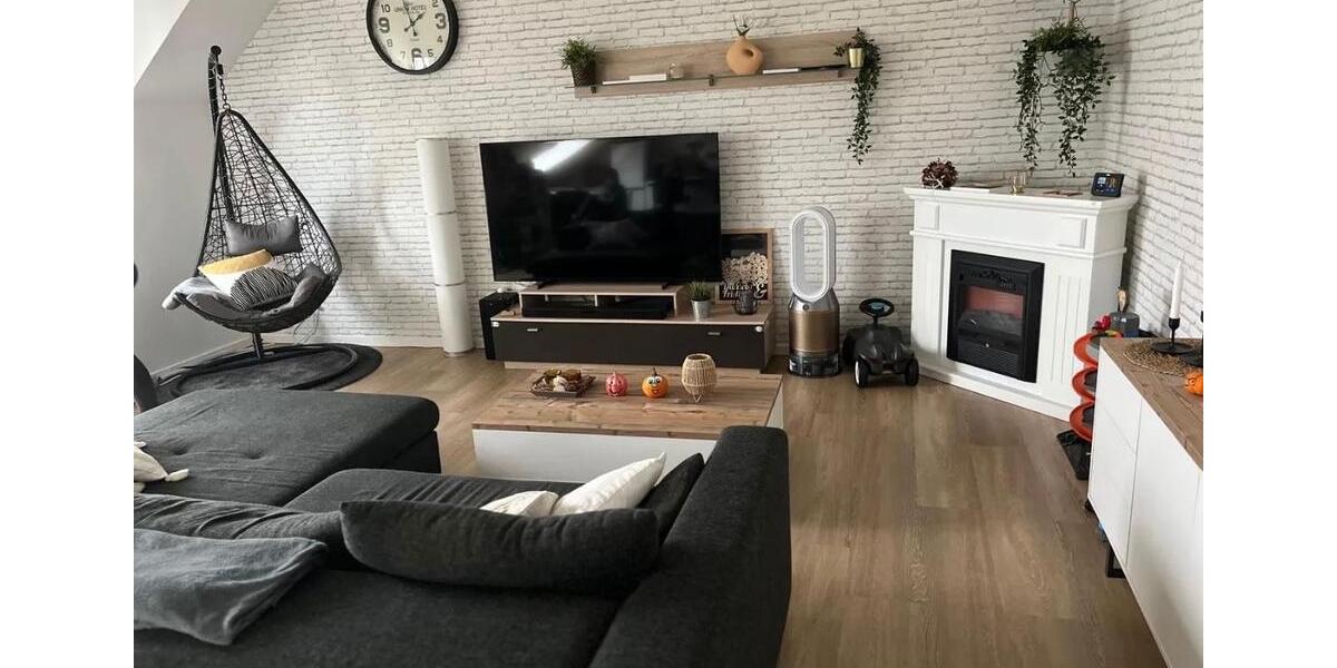 Dachgeschoßwohnung Dormagen Sankt Peter - 3 Zimmer, 94 m&sup2;, 1.220&euro; | Angebot:26397792