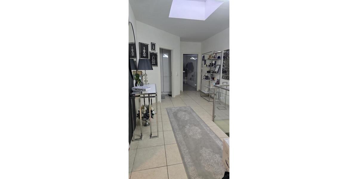 Erdgeschoßwohnung Remscheid Lüttringhausen - 5 Zimmer, 173 m&sup2;, 369.000&euro; | Angebot:27198841