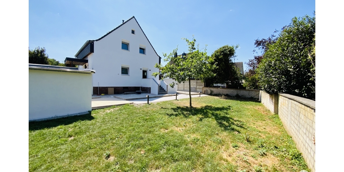 Einfamilienhaus mit 5 Zimmern und 2 Bädern, großem Garten ideal für Familien. Komplett saniert! - Einfamilienhaus Düsseldorf / Rath Rath | Angebot:27190569